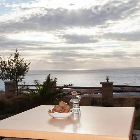 Hill Of Calm Hotel 2*
